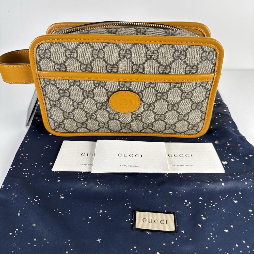 GUCCI GG Supreme Clutch Bag Vintage
